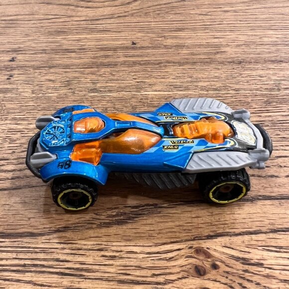 Hot Wheels Dune A Soar Die-Cast Car - Blue & Orange - Picture 1 of 3